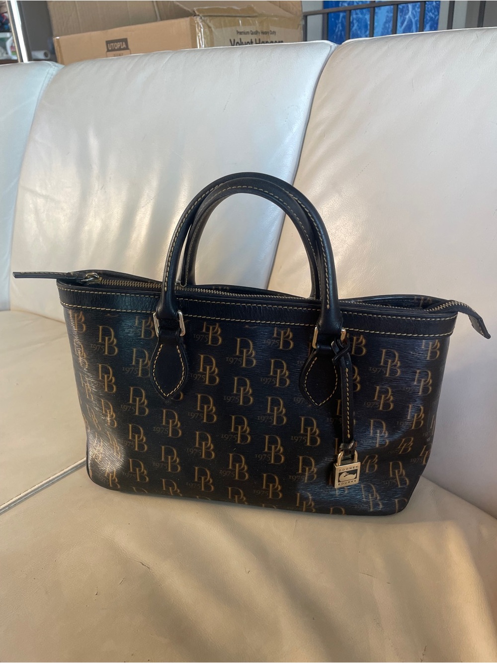 🦆 Dooney & Bourke Black Signature DB Tote with Gold Accents - Refined…